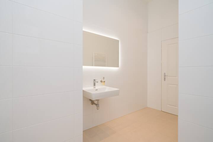 Tabor Supreme gallery image 5