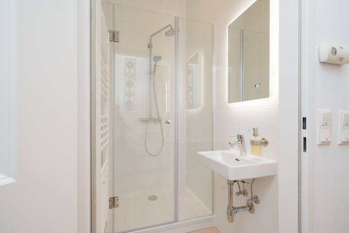 Tabor Supreme gallery image 4