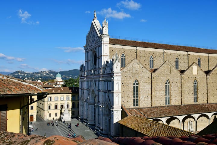 Luxury Suite Apartment of 200sqm with terrace gallery image 2