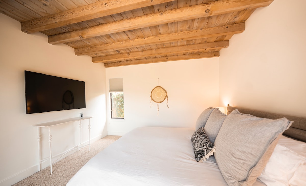 חדר שינה #1 מיטת קינג סייז