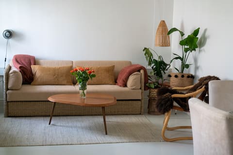 Top Airbnb: Cozy wooden house with private entrance and small garden in Fredensborg