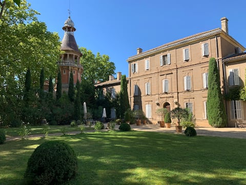 Prestigious estate rental in Provence