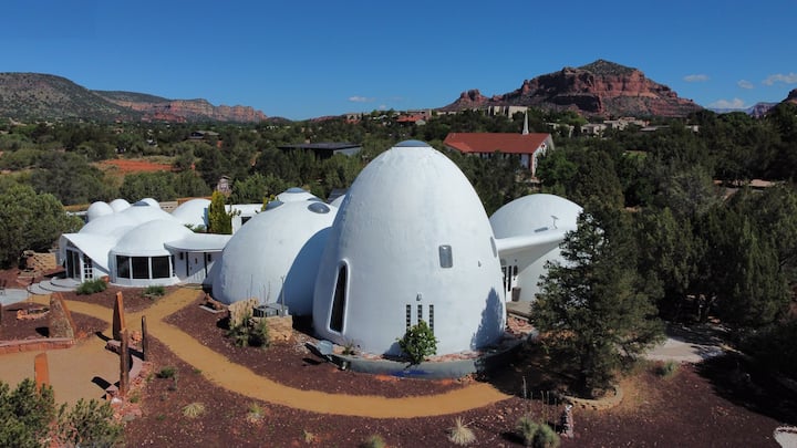 Sedona Domes: vacation rental in Village of Oak Creek, Sedona
