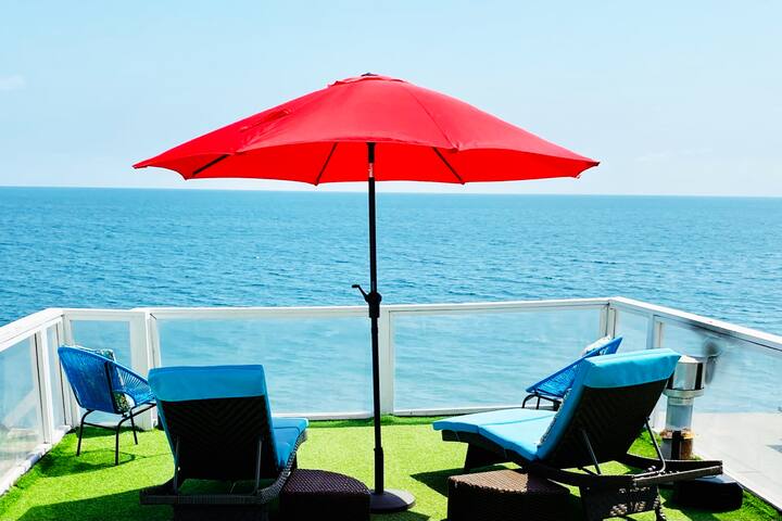 Beachfront Paraiso Villa +RoofTop +Private Beach gallery image 3