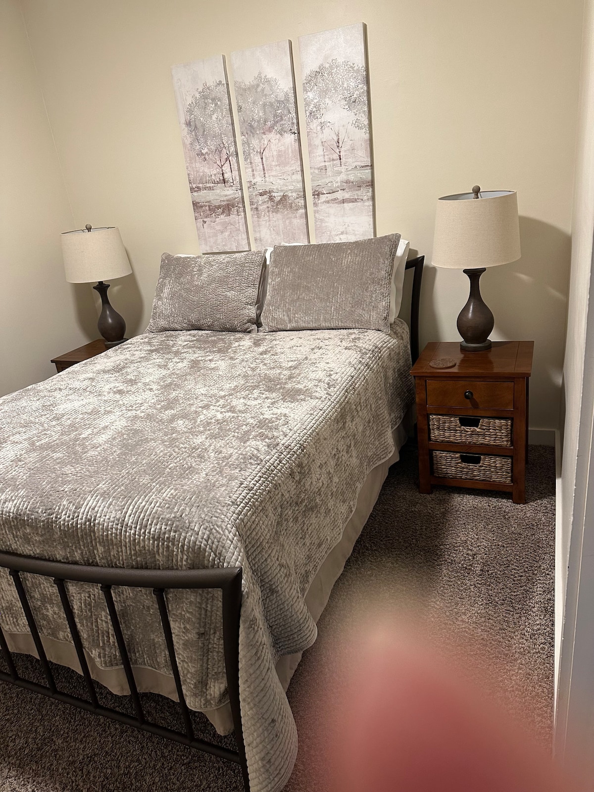 Second bedroom with full size bed