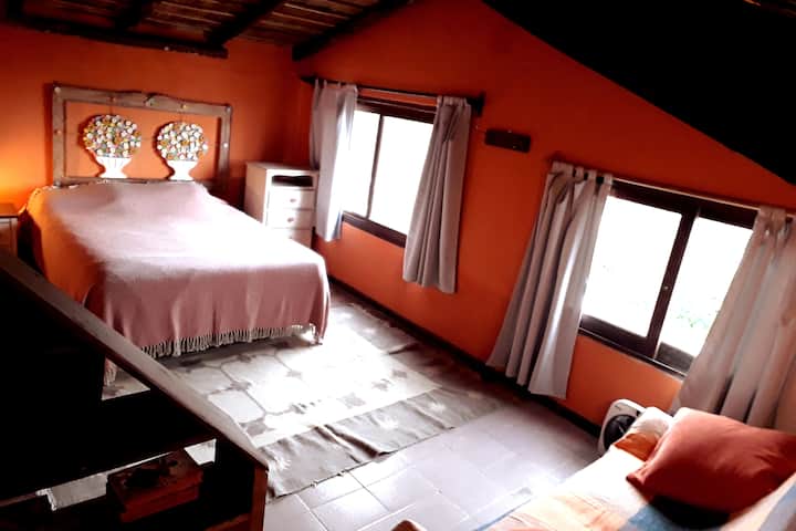 Le Chateau - 1号）第四世界：宽敞的海景房，位于顶楼，设有全功能卫生间。
