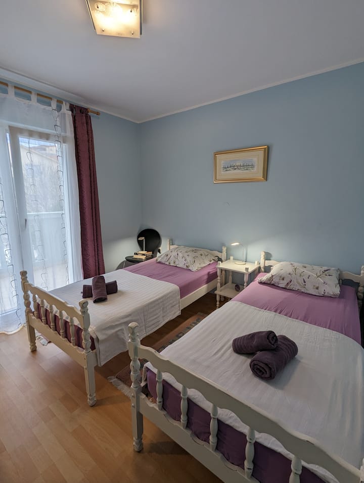 Second bedroom