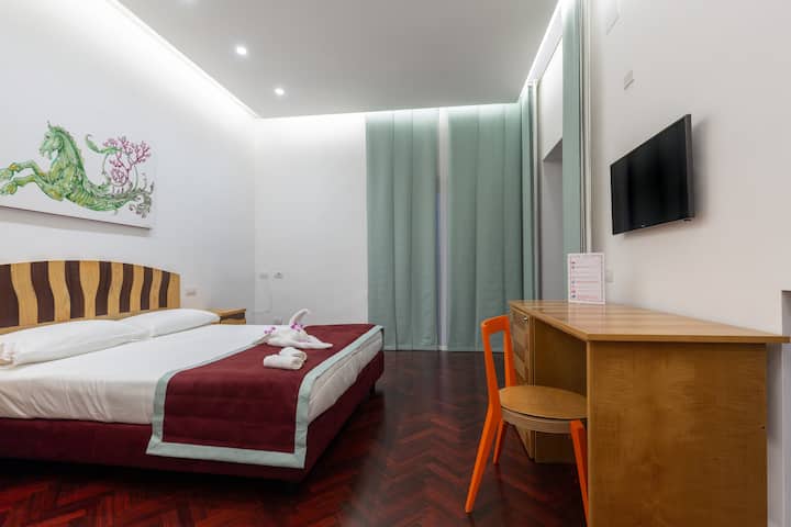 Zimmer 5 1. Stock mit Balkon Meerblick