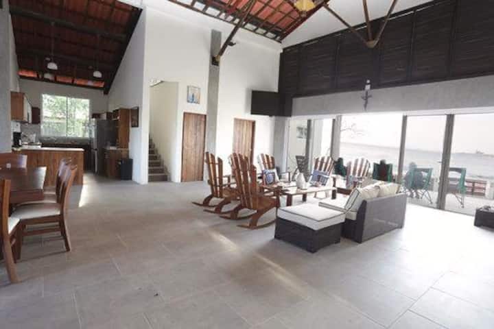 Punta La Flor Beachfront Home - Nicaragua