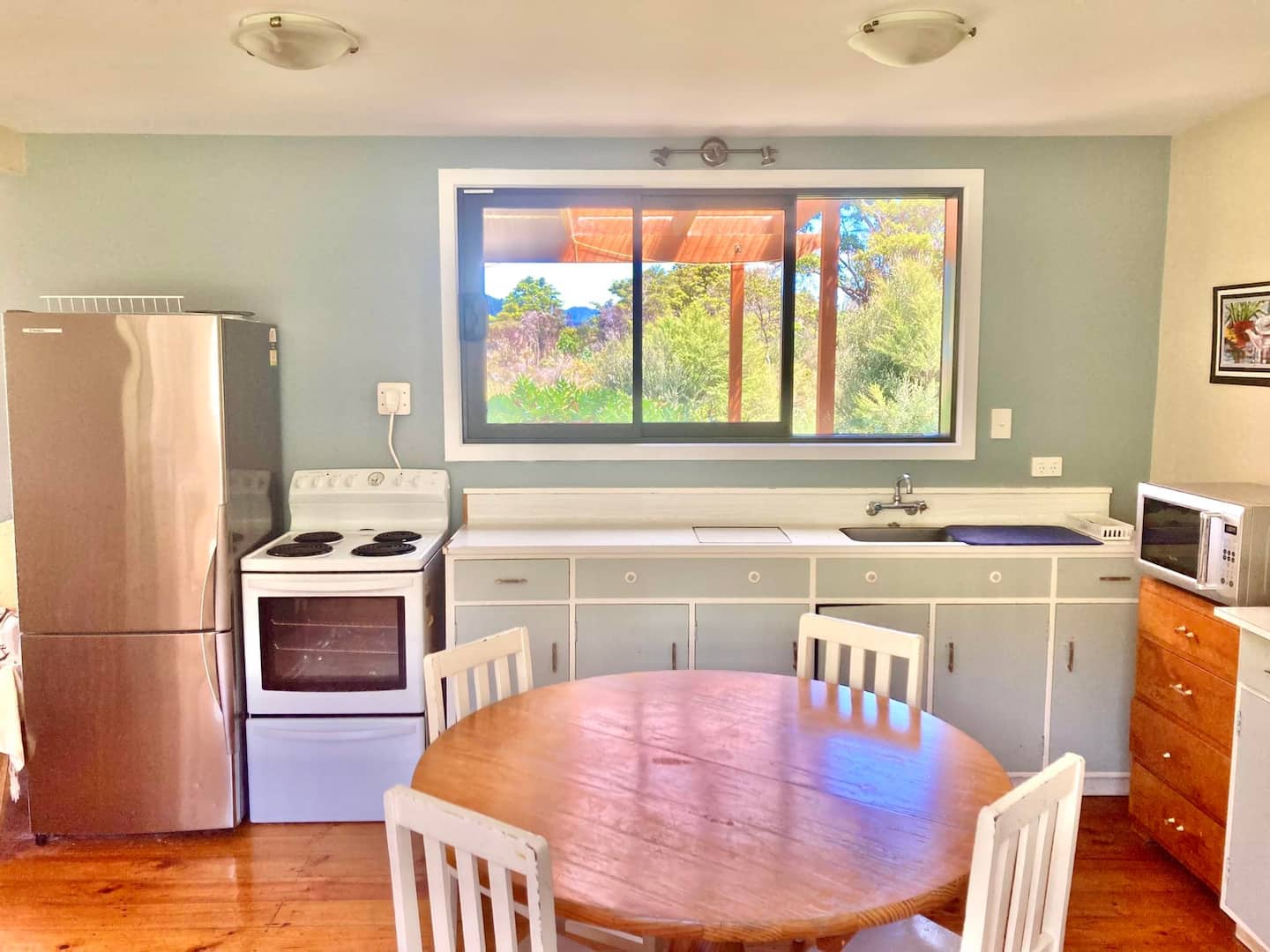 Clova Bay Waterfront Cottages - Cottage 1 3