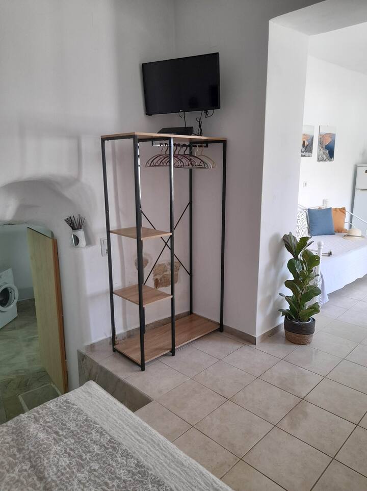 TV