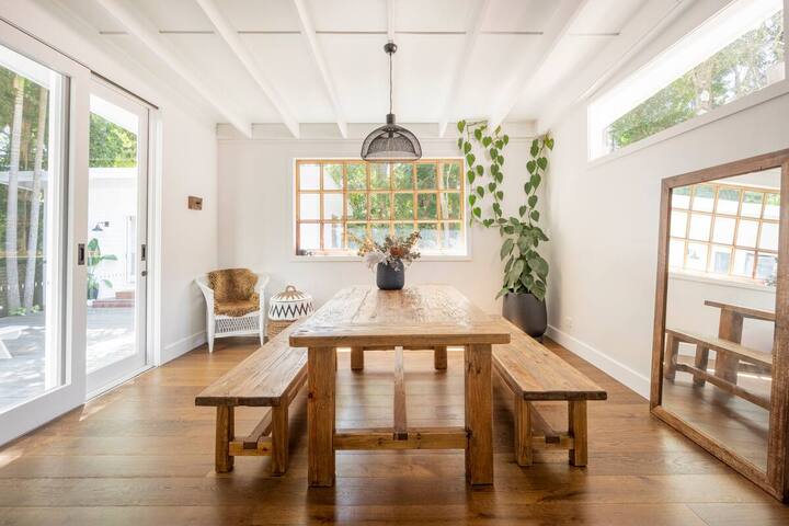 Beautifully Decorated House in Tranquil South Golden Beach gallery image 4