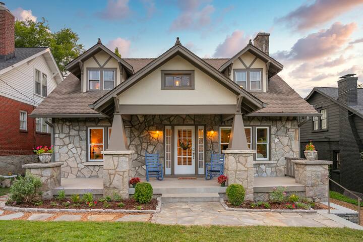 East Nashville – Historic Charm w/Modern Comfort gallery image 5