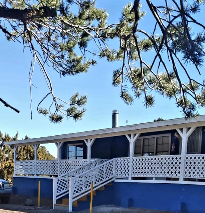 Cozy Bear Farmhouse Cabin, Williams Az
Str-24-0616 - Williams, AZ