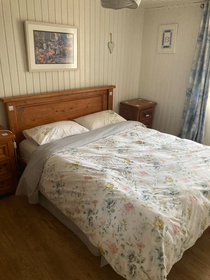 საძინებელი 1