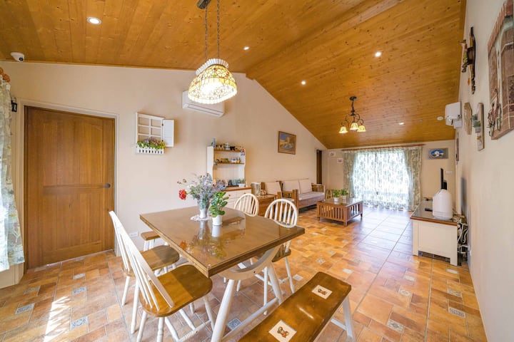 Warm House 8-person private B&B 3 rooms (only one group of guests)