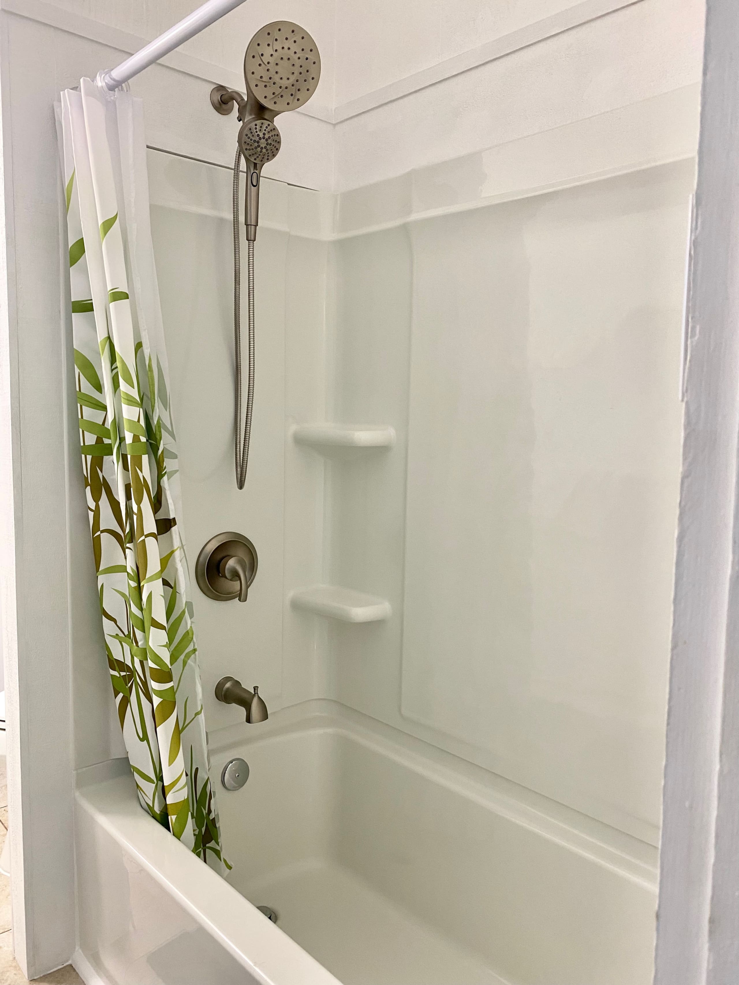 Home in Kailua · ★4.9 · 2 bedrooms · 3 beds · 1 private bath - Image 2