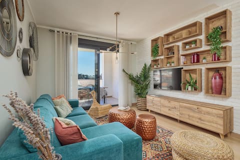 BOHO LUX 2Bdr Flat 2min from the beach!
