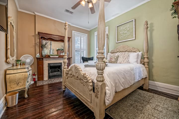 The green room.  Comfortable queen size bed on the second floor with TV.