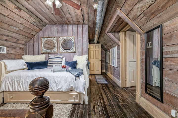 3rd floor loft with TV and a twin size bed with a trundle bed underneath if needed.