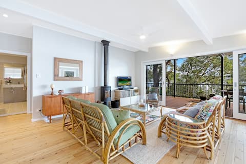 Successful Airbnb property: Jetty's End Killcare Waterfront Beach House in Central Coast Council