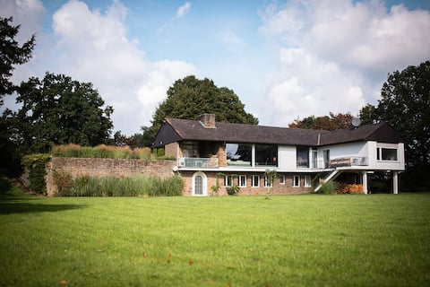 Exclusive villa near Düsseldorf, Messenah (20min)