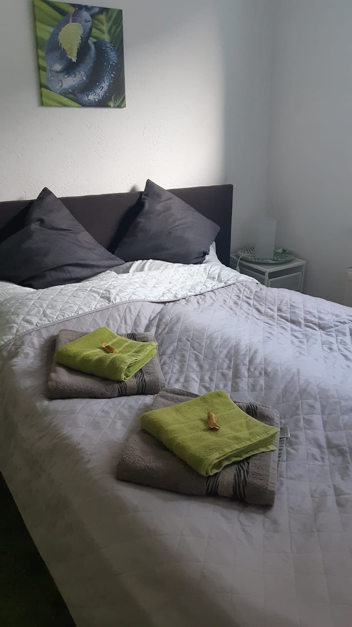 Zona e fjetjes - Krevat 200 x 140 cm