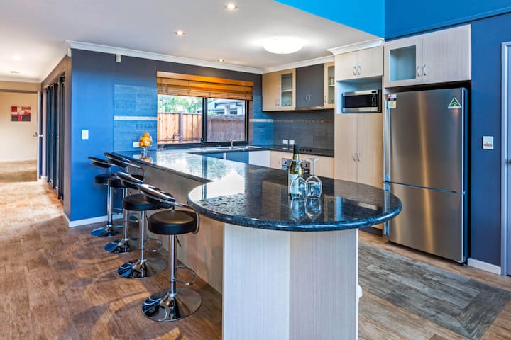 Dunsborough Family Friendly 5 bedroom