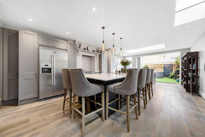 TheLondonTownhouse + AC There’s no place like home gallery image 4