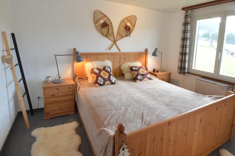 Cozy chalet apartment with great views