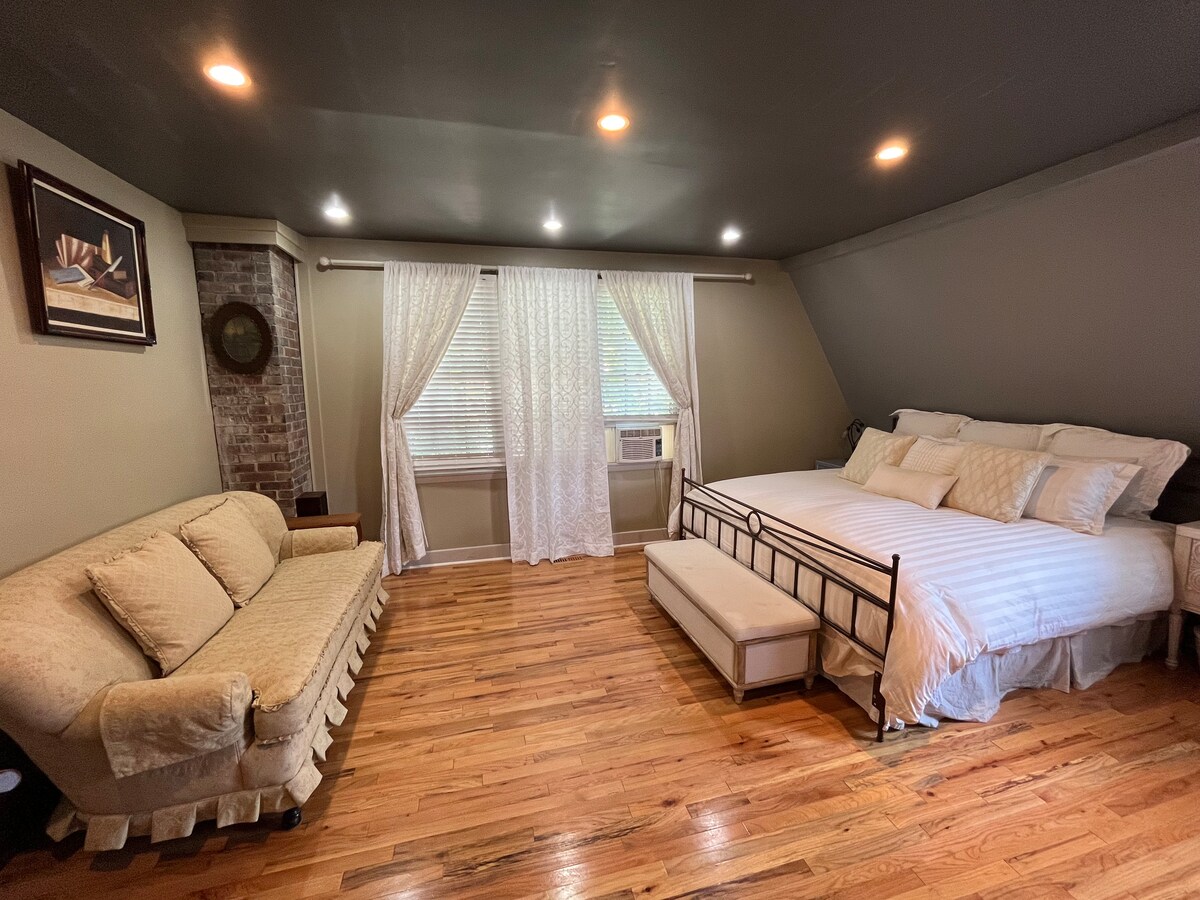 غرفة نوم كبيرة وكبيرة!