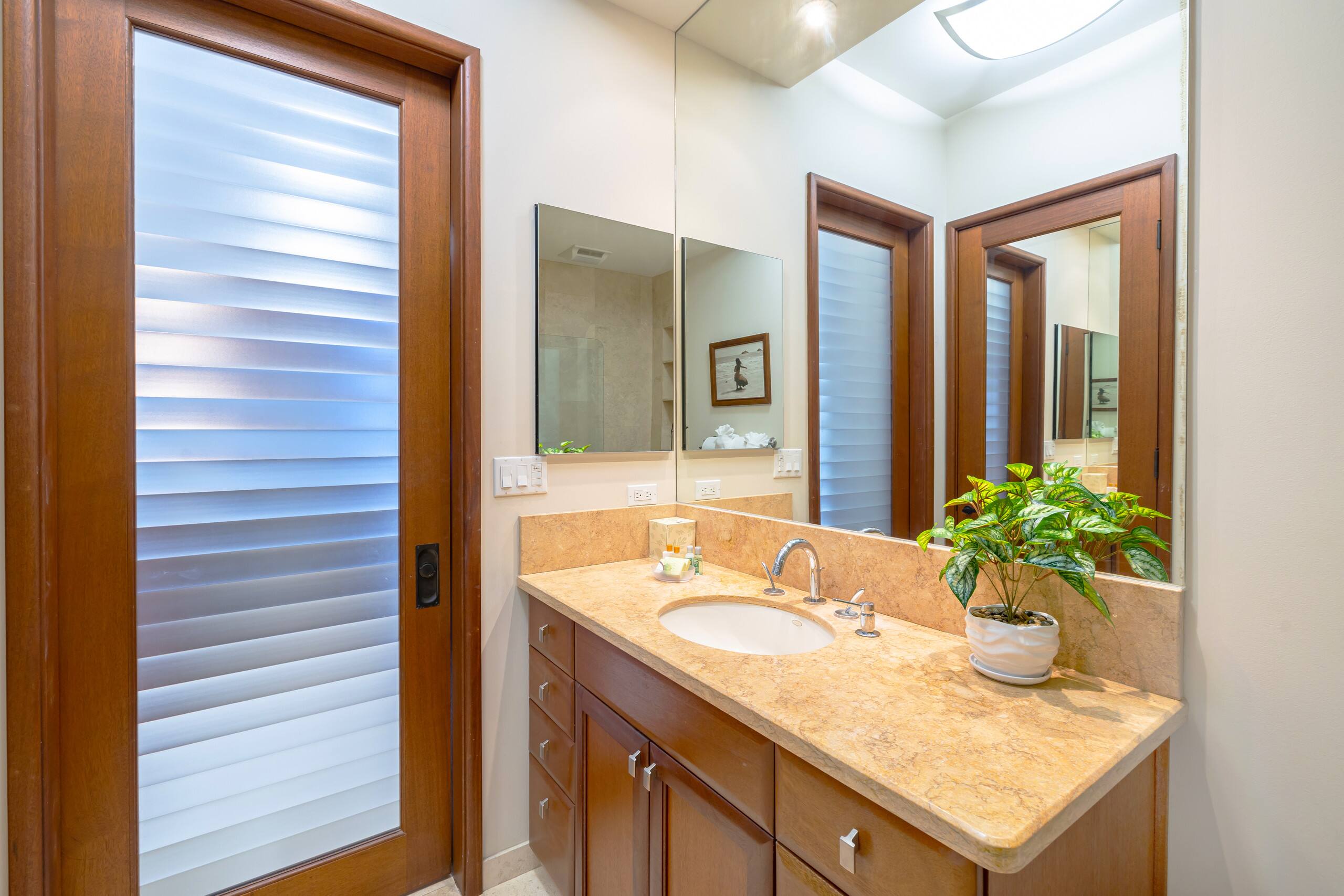 Condo in Honolulu · ★4.88 · 1 bedroom · 1 bed · 1 private bath - Image 18