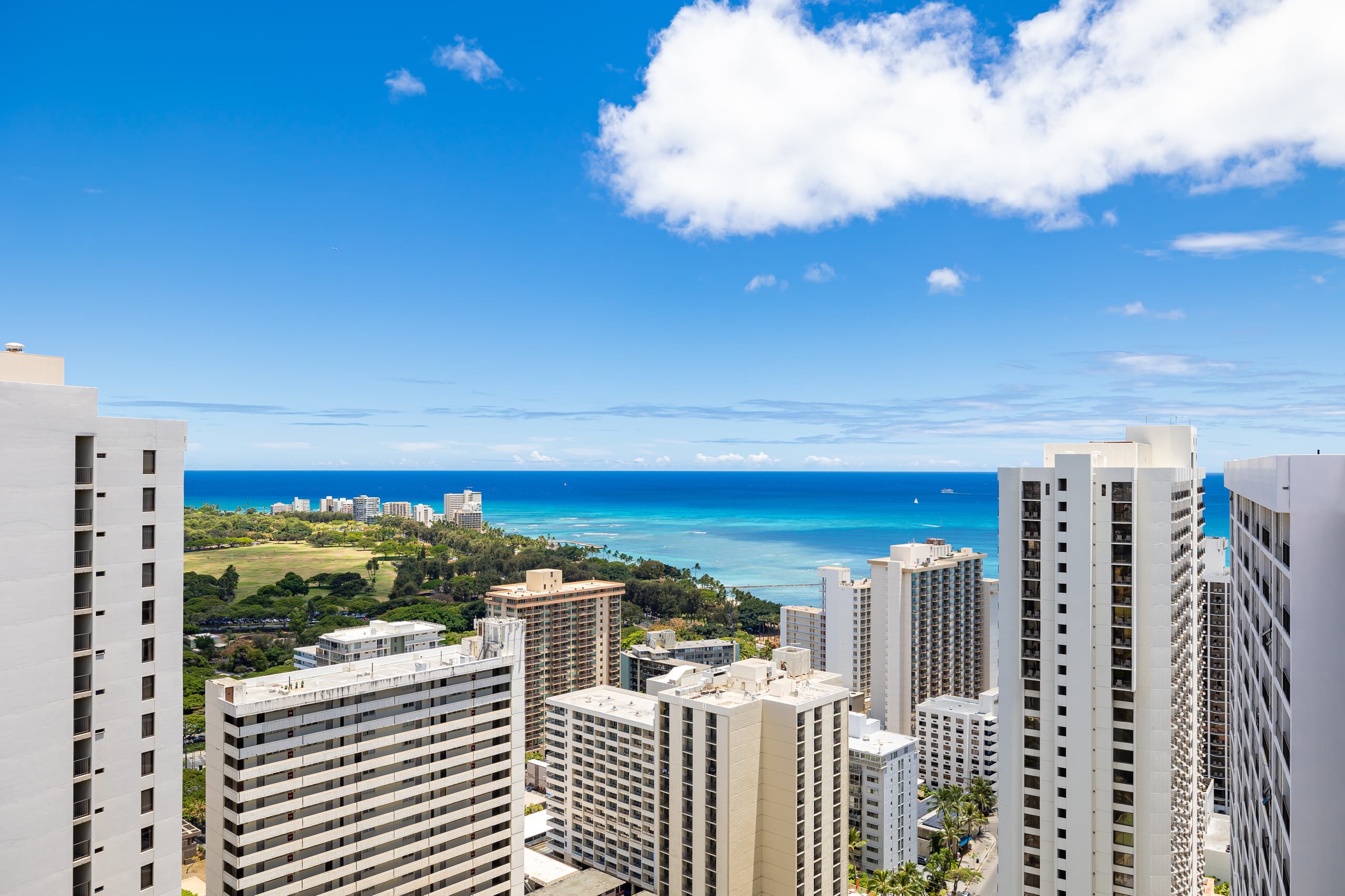 Condo in Honolulu · ★4.88 · 1 bedroom · 1 bed · 1 private bath - Image 22