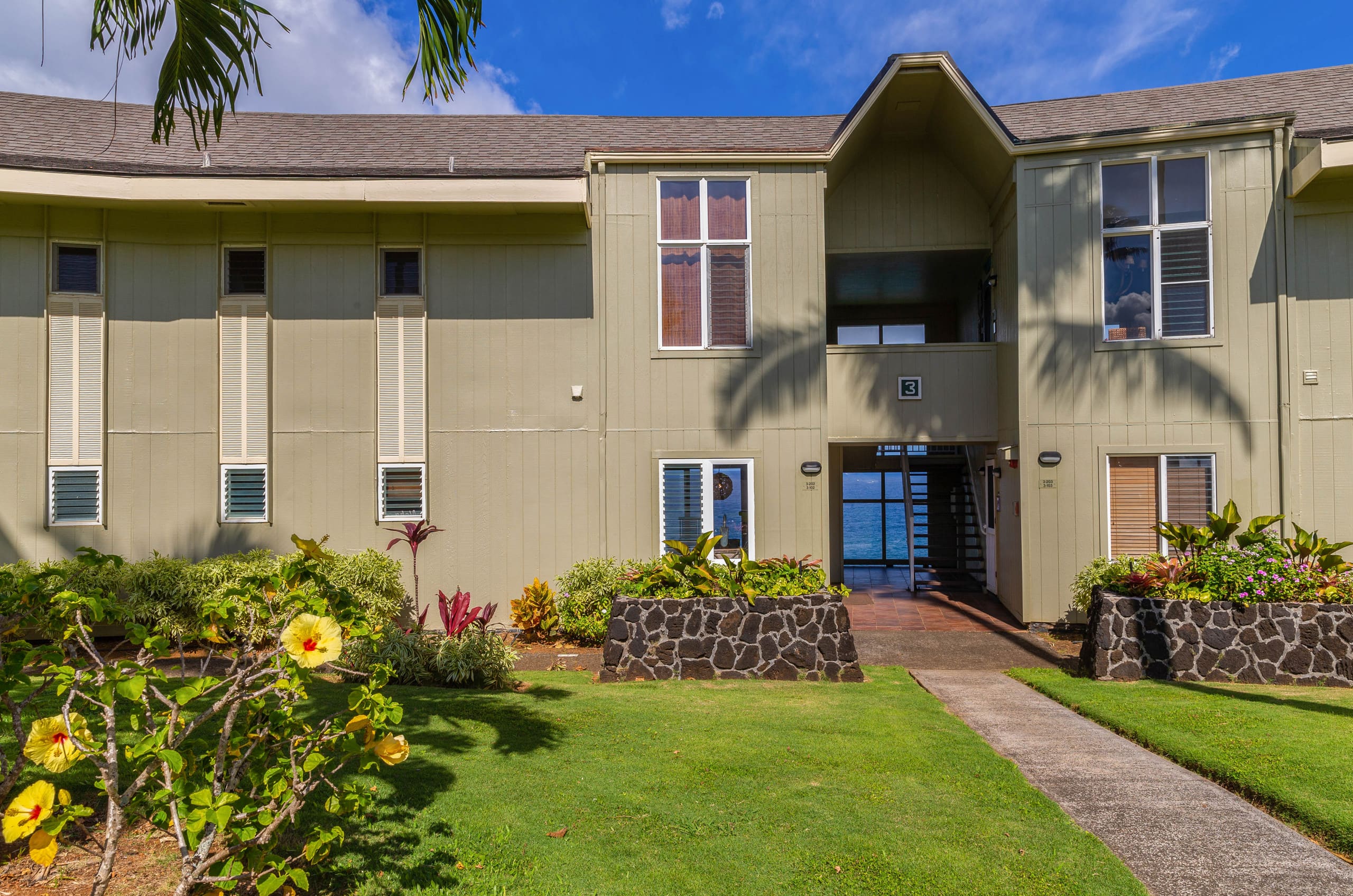 Condo in Princeville · ★4.95 · 2 bedrooms · 3 beds · 2 baths - Image 21