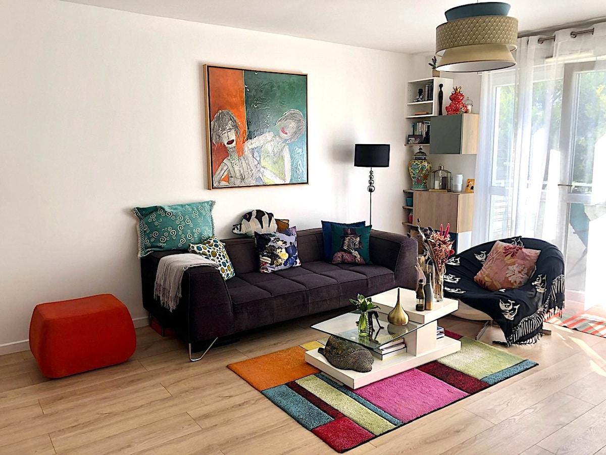 Top performing Airbnb: Hyper Center, quiet, Superb 2 bedroom apartment, large terrace in Annecy