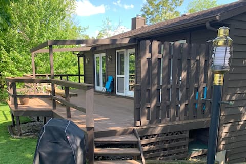 Rocky Top Guesthouse on the River