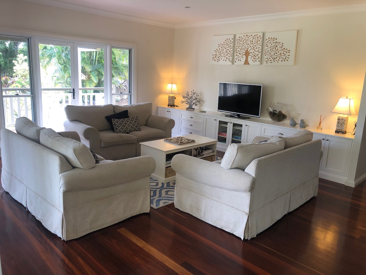 Popular Airbnb listing: The Frangipani Farm - luxury accommodation in Sunshine Coast Regional