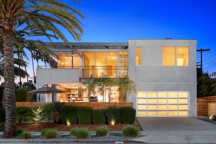 La Jolla Modern Beach House