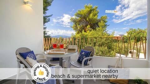 3 Min Walk to Beach & Shop; Parking, Bicycles,2 WC