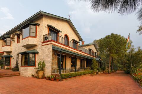 Celebrate with Luxury, Garden, BBQ & Pool Table