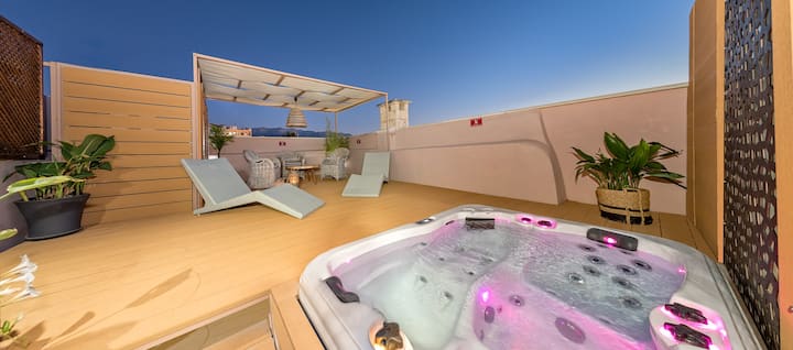 Wamly Decorated Apartment With Outdoor Jaccusi In The Hear Of Chania - Greece