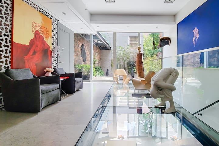 Historic West Village 3BD Townhouse | Patio & Deck gallery image 3