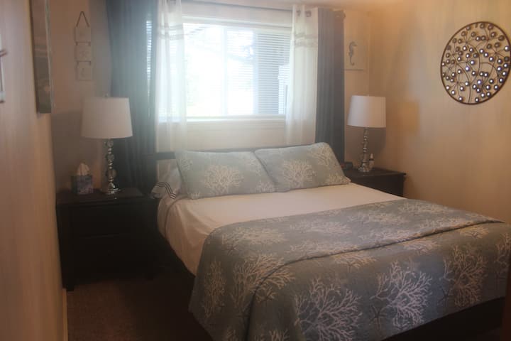 Bedroom 1 - Queen Bed With Small TV/DVD