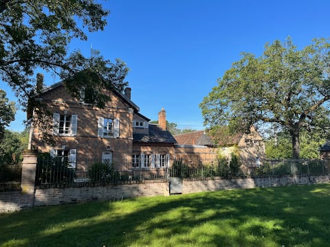 Bel Air Estate