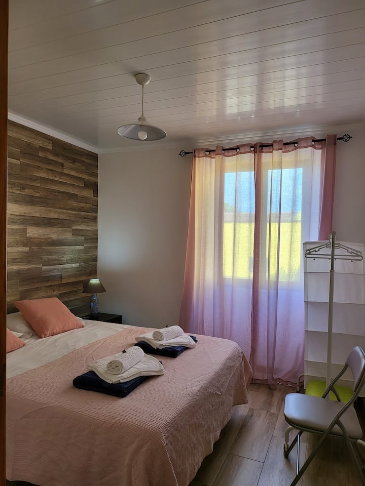 الغرفة 2 - سرير مزدوج واحد (الطابق 0)