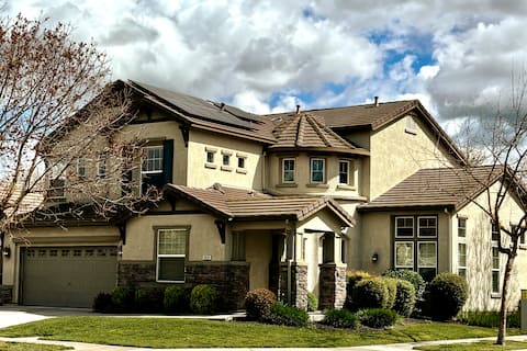 Spacious Oakdale Home with Pool