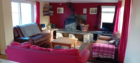 Glastonbury Farmhouse with a View