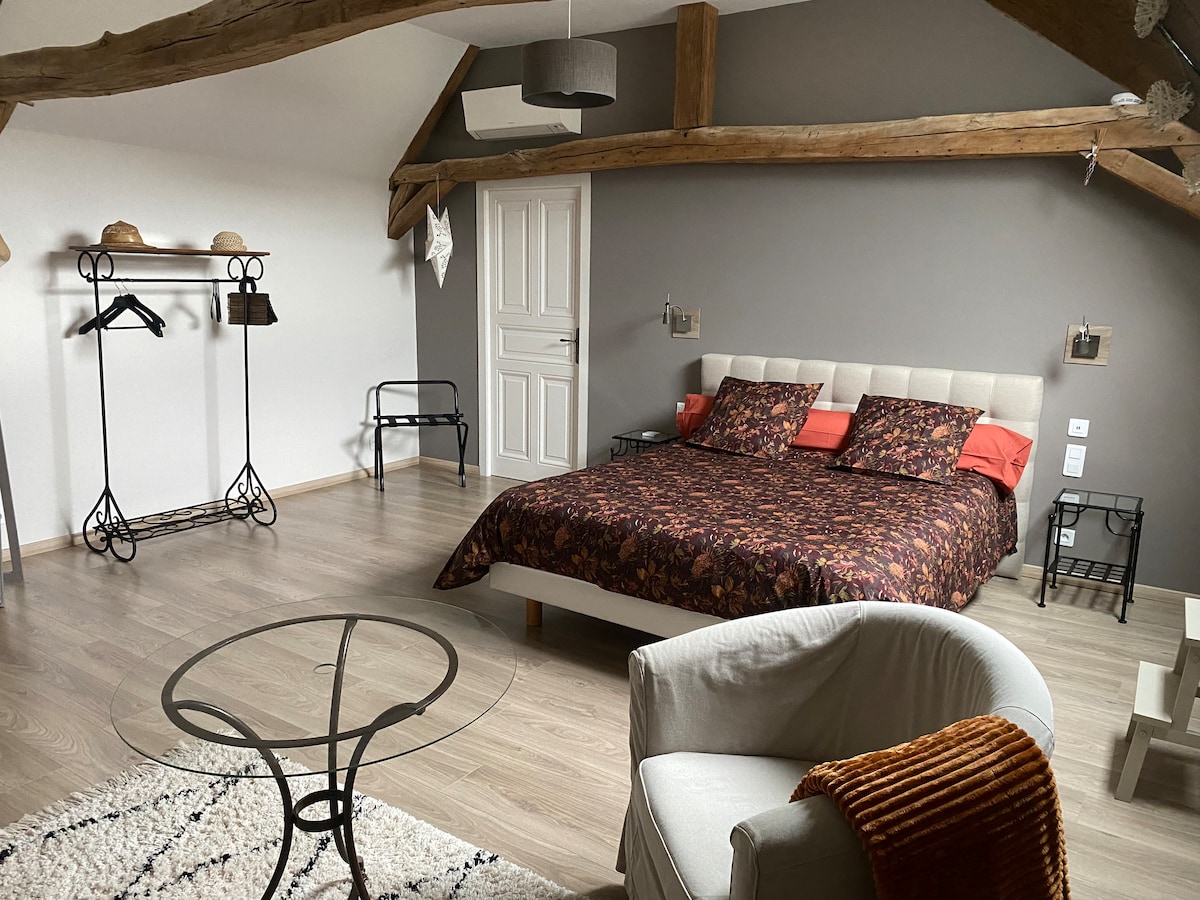 La chambre et son lit king size