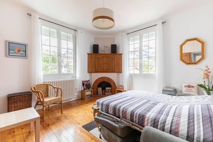 Дневна соба - со раширен кауч