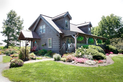 Top Airbnb: Quaint Country Log Home in Oxford